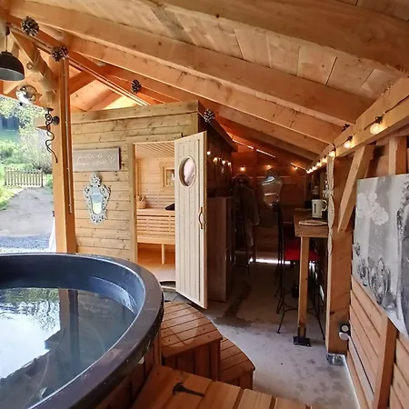 Luxury tent L'o Re Des Bois Insolite Aube, Bain, Sauna, Kota, Massages Laussonne