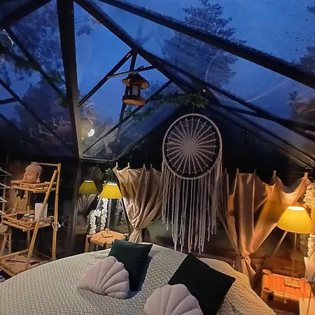 Luxury tent L'o Re Des Bois Insolite Aube, Bain, Sauna, Kota, Massages *